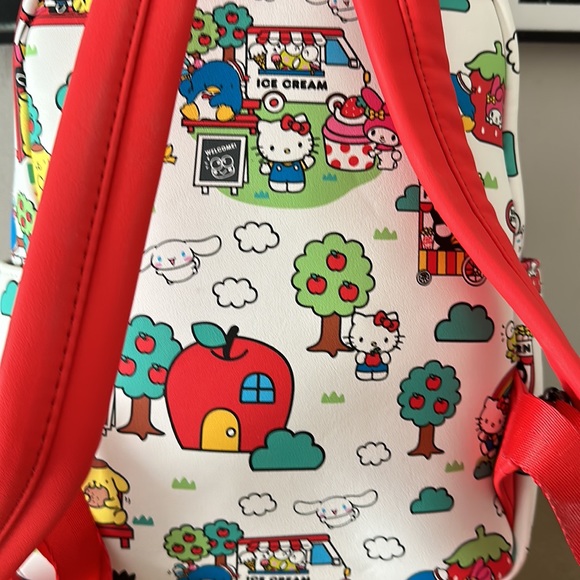 NWOT RARE Sanrio x Loungefly Hello Kitty and Friends Backpack - Picture 4 of 5